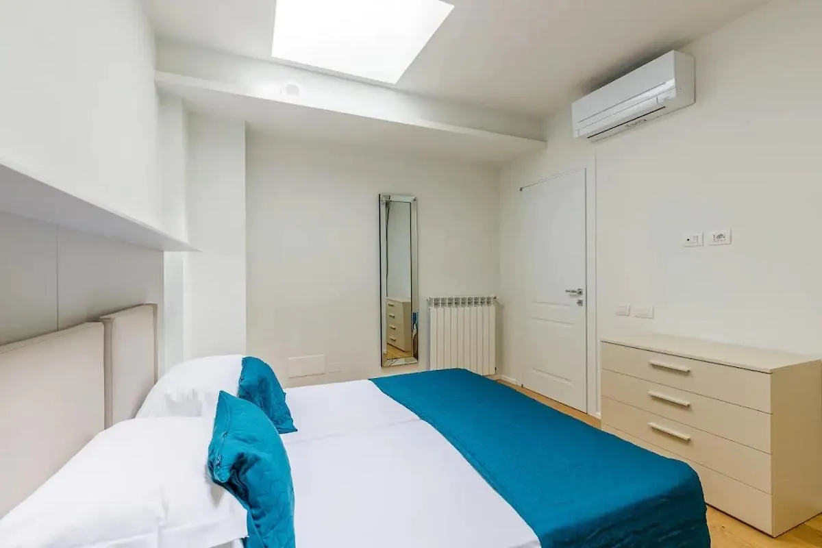 Colonna Rucellai Apt 5 Florence